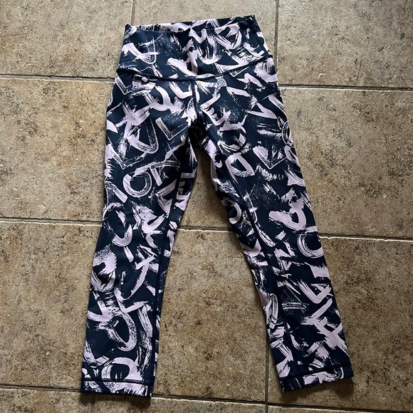 lululemon blue & pink size 4 leggings - Picture 1 of 4